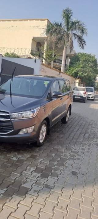 Toyota Innova Crysta 2016-2020 Toyota Innova Crysta 2.4 G MT BSIV