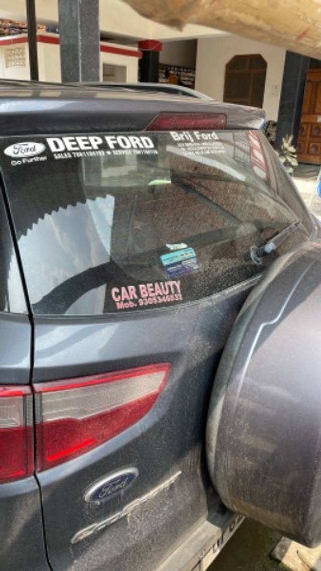 https://images10.gaadi.com/usedgaadi-sellcar/UsedCar/28da2818-deff-4594-a787-b5215cd18f74/6be77528-b639-4c93-96d4-3c92edb16db4.jpeg?imwidth=6401