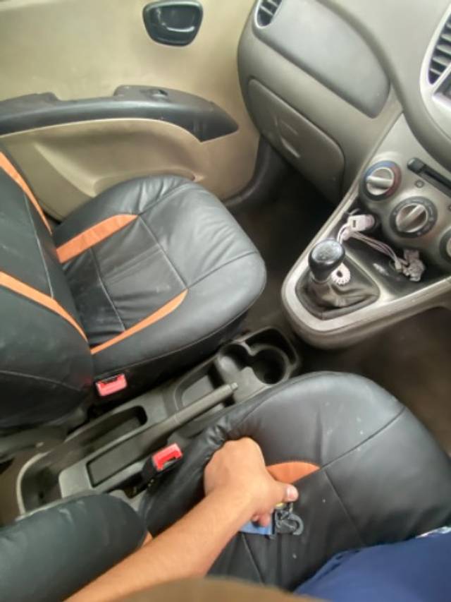 https://images10.gaadi.com/usedgaadi-sellcar/UsedCar/292866ee-cfad-41bd-8832-02a23b8b6303/209c1b99-fda2-4073-8b7d-3a39dc3bc69b.jpeg?imwidth=6401