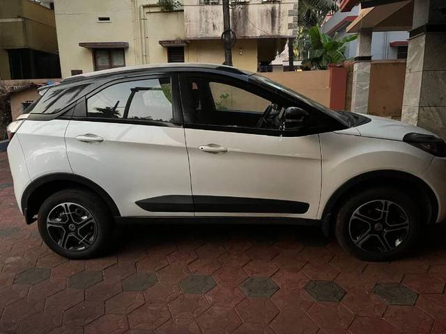 https://images10.gaadi.com/usedgaadi-sellcar/UsedCar/29407458-9547-435f-87c3-f6f8150db2d5/e848f864-01a7-424b-be3e-9a0f1fa80d7a.jpg?imwidth=6401