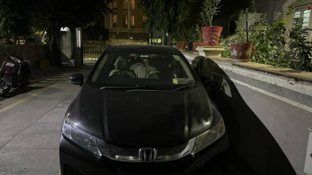 https://images10.gaadi.com/usedgaadi-sellcar/UsedCar/2978be01-78c7-4b7b-9abe-28cdd6f56b8b/58d83428-684c-4a0b-86cf-92b4451eb2bc.jpeg?imwidth=6402
