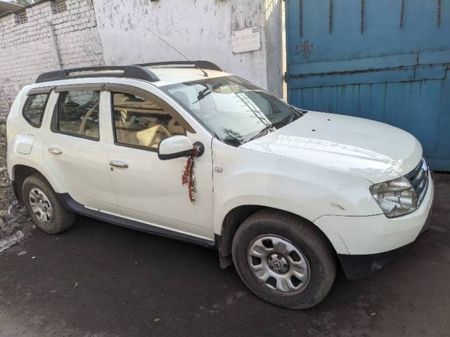 https://images10.gaadi.com/usedgaadi-sellcar/UsedCar/298e5aec-c7f4-4acb-aaed-5238c8015b6c/c934e930-885e-4866-9a0c-b292db02543d.jpg?imwidth=6400