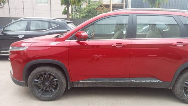 https://images10.gaadi.com/usedgaadi-sellcar/UsedCar/29cd7a33-8ff6-465c-aea5-0892e45a4566/6920391a-a115-44b0-a47f-201508f23d2e.jpeg?imwidth=6400