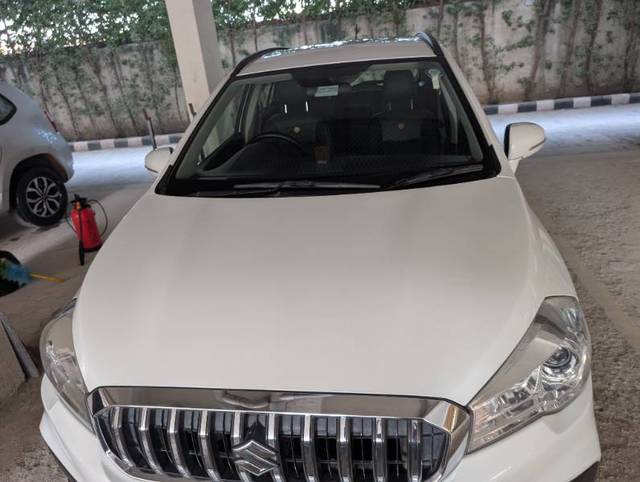 https://images10.gaadi.com/usedgaadi-sellcar/UsedCar/29ce5976-8636-48a6-948b-d06eeefd56d2/dd963d93-ba38-4dca-9910-ac8c8f70a13d.jpg?imwidth=6400