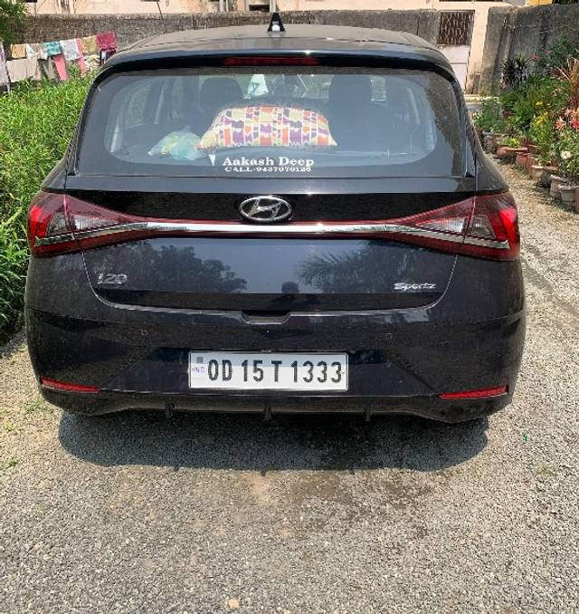 https://images10.gaadi.com/usedgaadi-sellcar/UsedCar/2a31006f-d9b3-4d23-bc89-e819b28702a0/fa1368d5-2f9d-410b-80ff-7257355174a3.jpeg?imwidth=6401