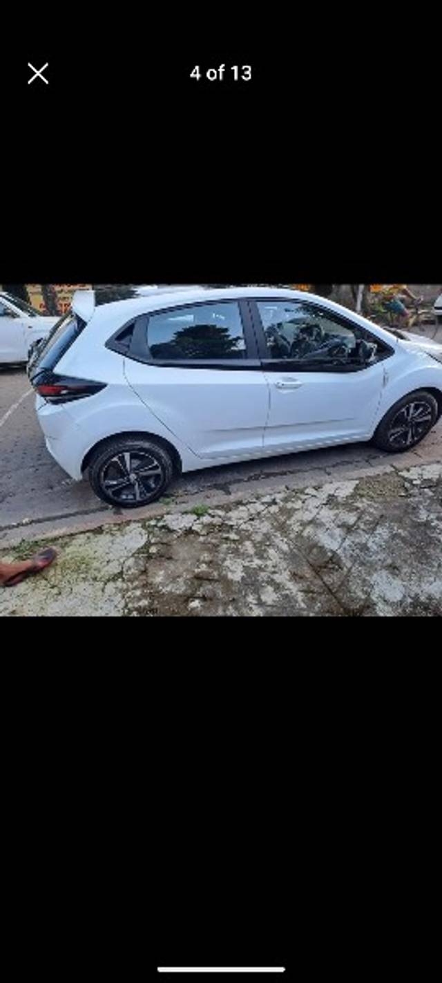 https://images10.gaadi.com/usedgaadi-sellcar/UsedCar/2a5264c0-7d33-42d8-80c0-0a9be4828a9f/b76825ef-e345-4048-85a4-fbc77334d3bd.png?imwidth=6401