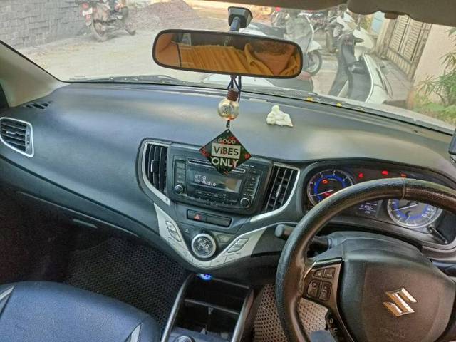 https://images10.gaadi.com/usedgaadi-sellcar/UsedCar/2a75f074-e914-4084-b09d-1b4fd8d68add/7dc3c5e6-7b6c-45e1-9716-57db204a3322.jpg?imwidth=6400