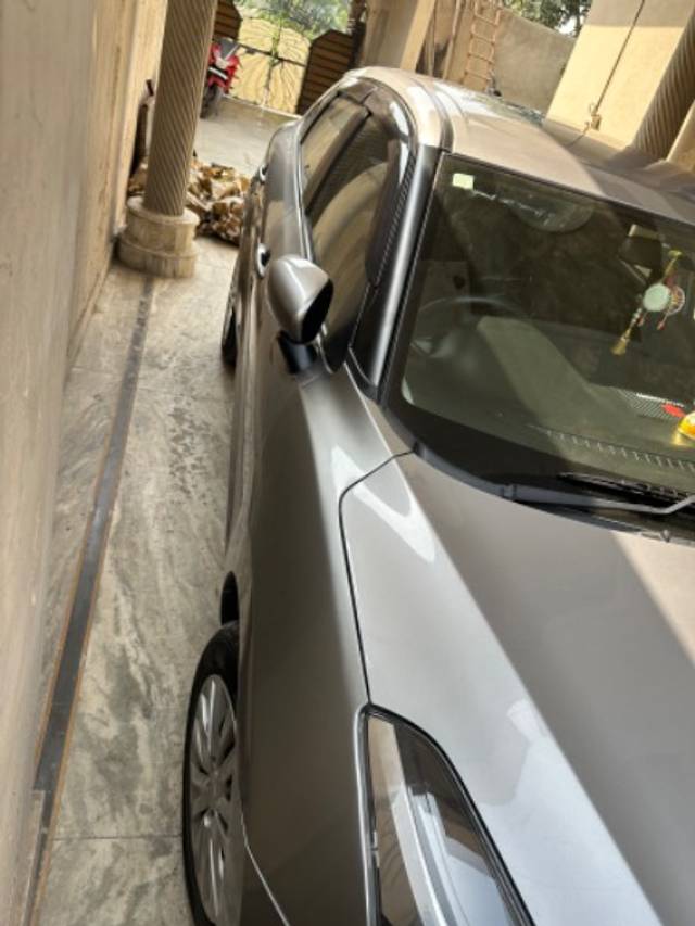 https://images10.gaadi.com/usedgaadi-sellcar/UsedCar/2a8e1de6-c595-41b4-8cf0-bcd4219b3c18/207f1481-1d76-44c4-9e04-216b5af76444.jpeg?imwidth=6402