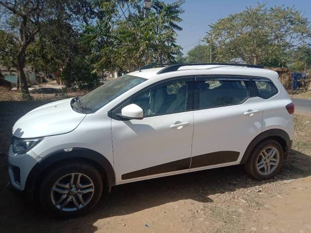 https://images10.gaadi.com/usedgaadi-sellcar/UsedCar/2ada6c40-8c18-4e0e-9726-0f7db64ab52b/b6f28cd4-0885-4f1d-b1e0-0f163735406d.jpg?imwidth=6400