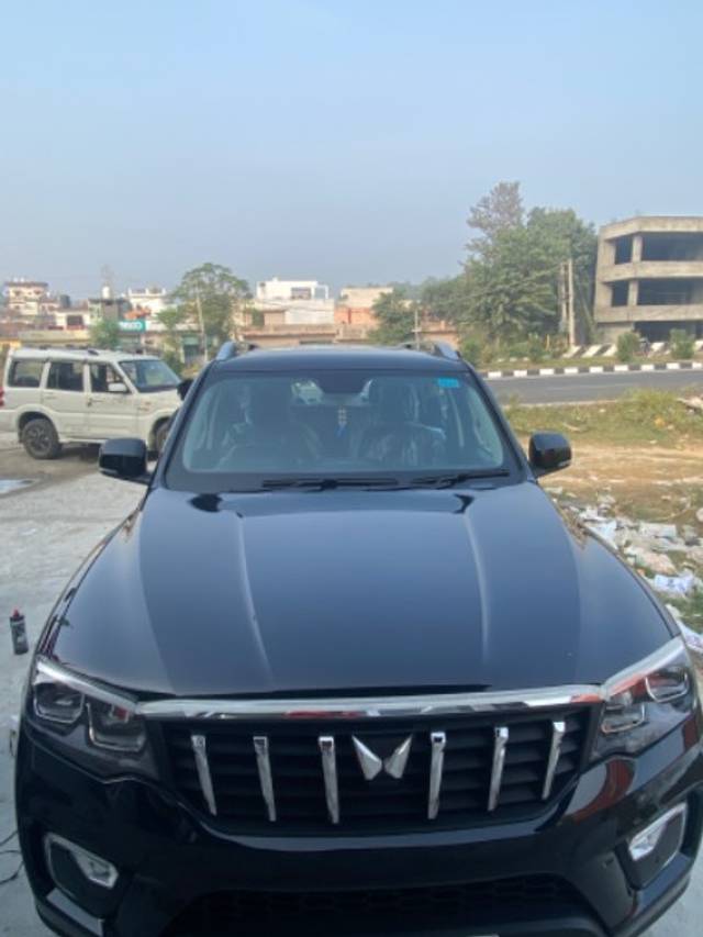 https://images10.gaadi.com/usedgaadi-sellcar/UsedCar/2b126f24-4684-4182-9ab4-c0f2e0e12df3/e2389d6e-24a7-4bea-a87a-6ba6232f4ee4.jpg?imwidth=6400