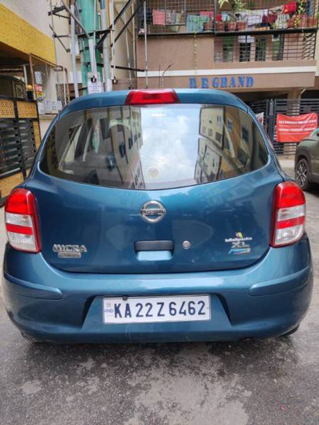 https://images10.gaadi.com/usedgaadi-sellcar/UsedCar/2b3f417d-396a-4916-bf18-66d19b327228/49e1aa4d-9a3b-4d15-b2ec-32d83e132dcf.jpg?imwidth=6400