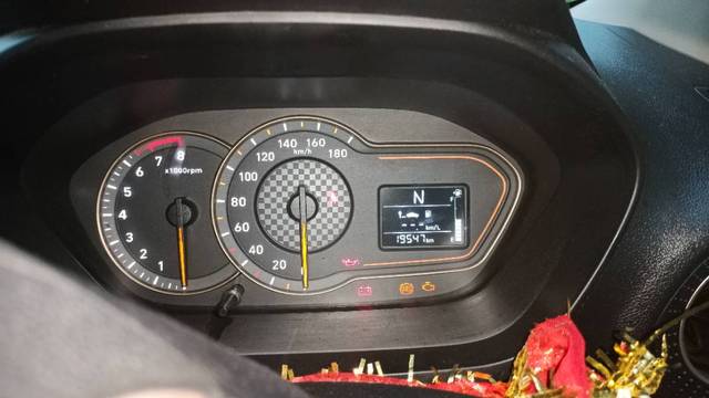 https://images10.gaadi.com/usedgaadi-sellcar/UsedCar/2b4ef616-ae0d-48a5-9b32-e8c3fd264b77/fca8ecb5-76f9-4bfd-8e8d-8838649fc55b.jpg?imwidth=6401