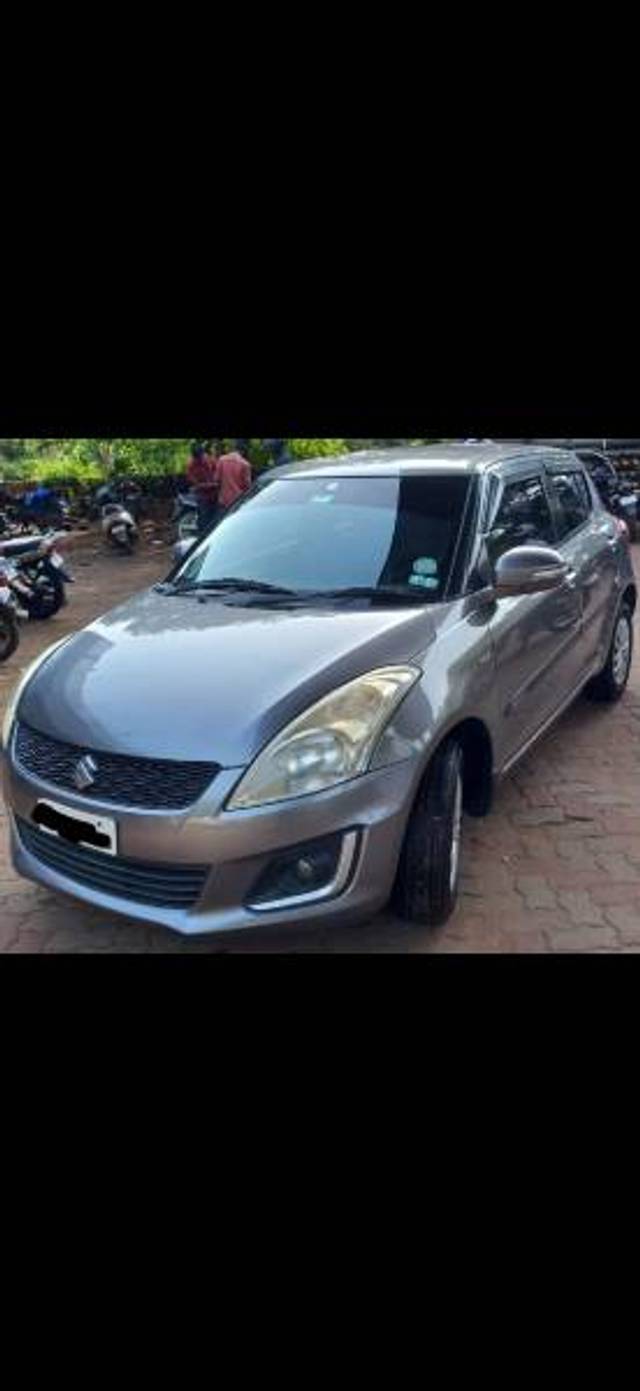 https://images10.gaadi.com/usedgaadi-sellcar/UsedCar/2bc86543-304a-4776-b268-062841ee541a/8b06f36b-5a2f-474b-b426-2265de9d3bd7.jpg?imwidth=6400