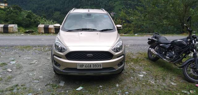 https://images10.gaadi.com/usedgaadi-sellcar/UsedCar/2bef21a6-ddd7-4bc3-94a1-841831ade530/55fd7975-2150-47da-9693-fd4255b9a4c2.jpg?imwidth=6400