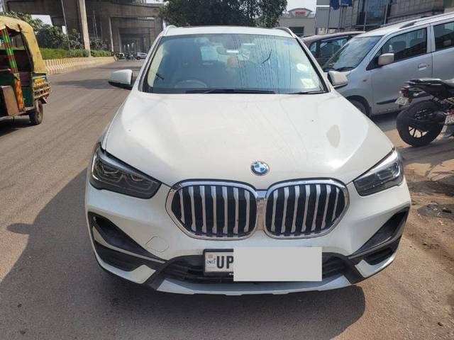 https://images10.gaadi.com/usedgaadi-sellcar/UsedCar/2bfb4ff0-4562-4c21-bac5-1d6349440d4a/b23e28b1-a103-4192-93cd-fad82ad1ac59.jpg?imwidth=6400