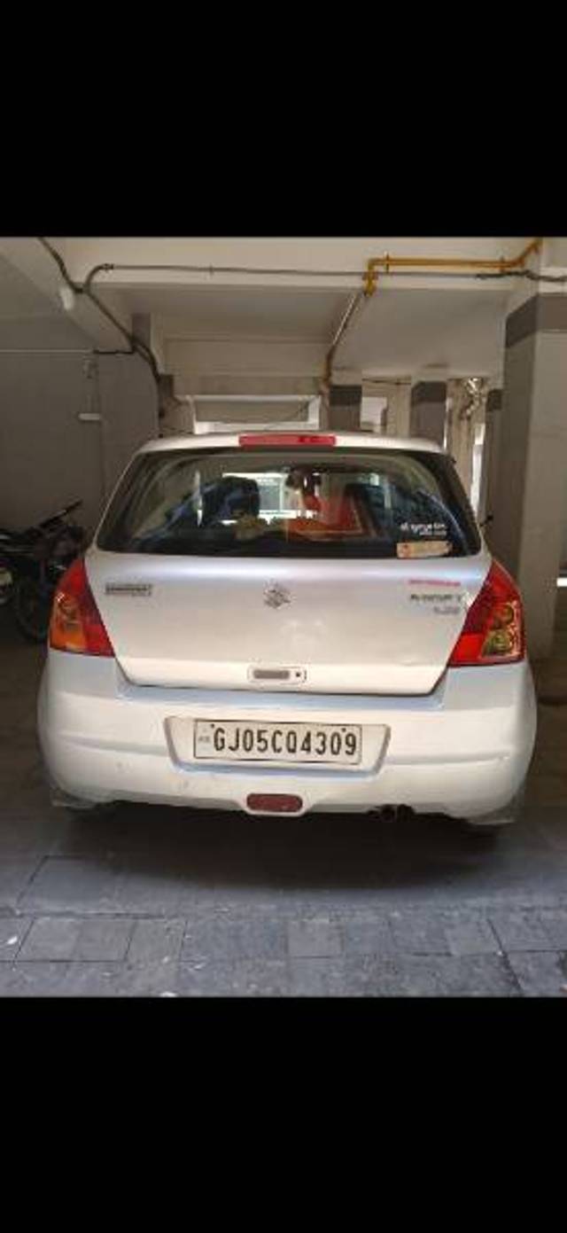 https://images10.gaadi.com/usedgaadi-sellcar/UsedCar/2c24361b-72ea-4b59-ad2f-eec9f50e7a92/73a96716-cdae-46df-ada4-e9b70db58d69.jpg?imwidth=6401