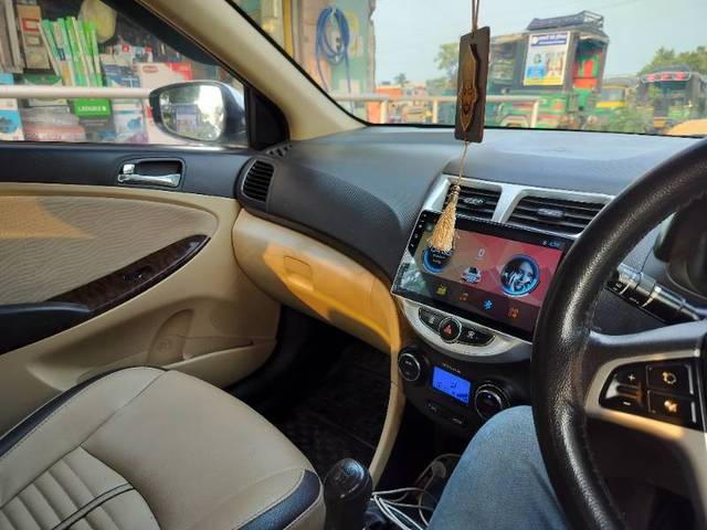 https://images10.gaadi.com/usedgaadi-sellcar/UsedCar/2c2743d3-dd72-465b-8da8-3c272b4f83f7/e99de13b-0573-40a5-b372-84526eddf71b.jpg?imwidth=6402