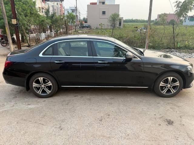 https://images10.gaadi.com/usedgaadi-sellcar/UsedCar/2c4ed023-75fd-4451-b71e-aa98c983424d/8915152d-9edb-49d1-b56d-6141a9f82d35.jpeg?imwidth=6401