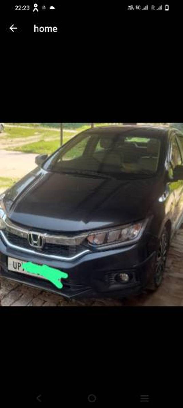 https://images10.gaadi.com/usedgaadi-sellcar/UsedCar/2c5acb26-bcd9-42af-bfce-0c09bf6bd672/662ec014-7862-4c80-b5b4-f982ec092686.jpg?imwidth=6400