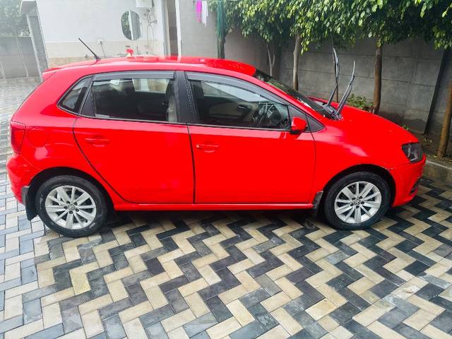 https://images10.gaadi.com/usedgaadi-sellcar/UsedCar/2cf70e51-906d-4833-8751-0953bd259f67/c3b898f4-7caa-4392-8e17-961202d426ca.jpg?imwidth=6401