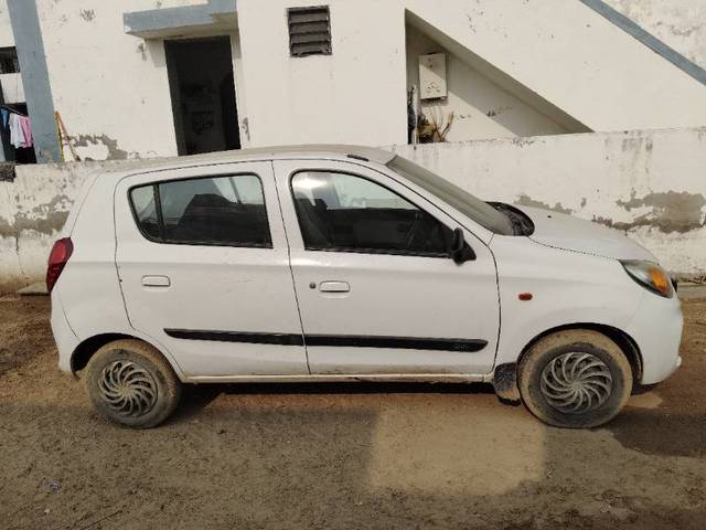 https://images10.gaadi.com/usedgaadi-sellcar/UsedCar/2d07aac9-678e-4973-a925-02a751ef65ed/b26b5f6d-7c04-4830-94aa-02cf7ac6829e.jpg?imwidth=6400