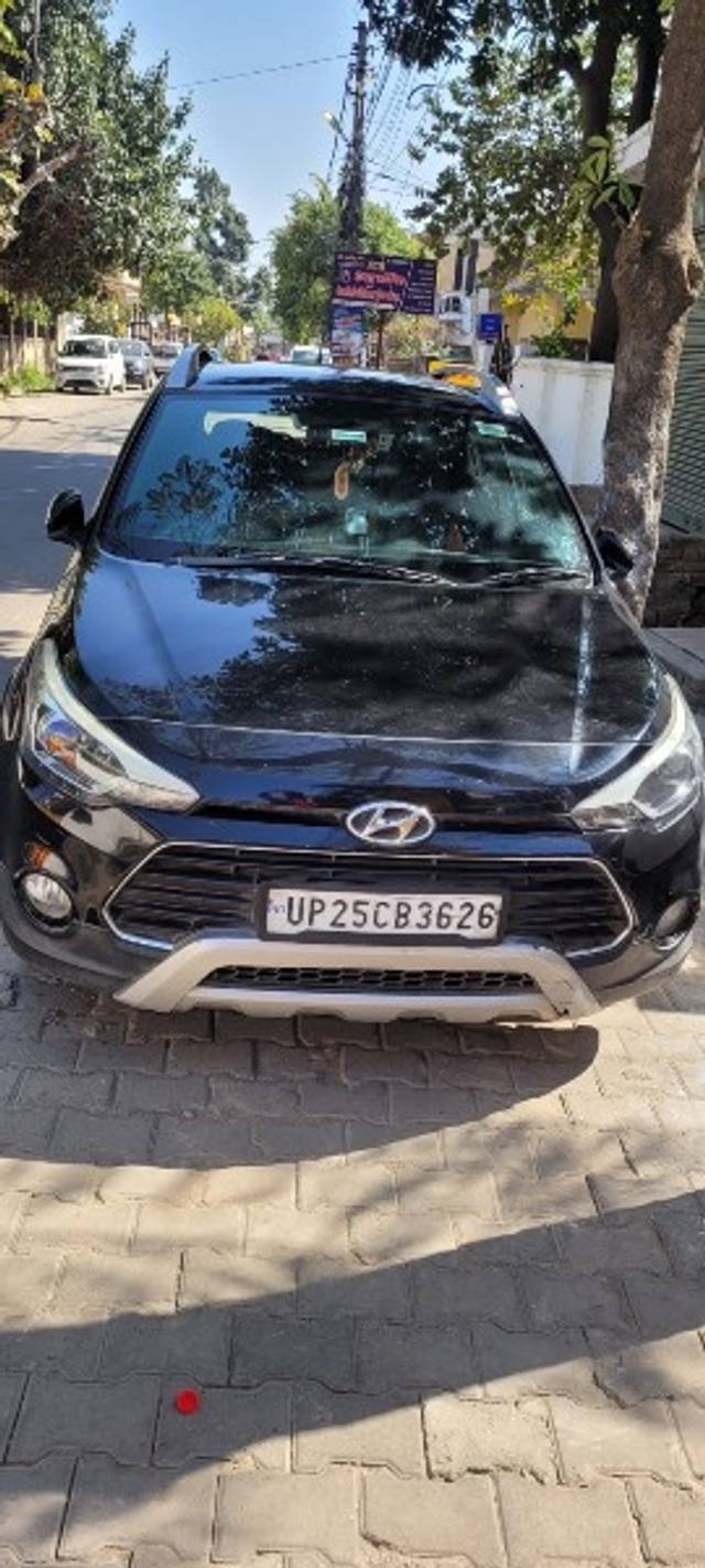 https://images10.gaadi.com/usedgaadi-sellcar/UsedCar/2d1efb03-0b10-4755-b6cd-6f7800b17227/bac785ae-d1b7-4ce0-8d13-cf6a32a00dc8.jpeg?imwidth=6400