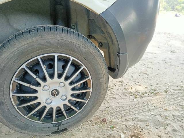 https://images10.gaadi.com/usedgaadi-sellcar/UsedCar/2d6b8edc-7cc1-406f-a244-314f8b02b774/26961457-2f3c-455a-9ca8-1ead51bf5a54.jpg?imwidth=6402