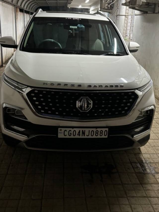 https://images10.gaadi.com/usedgaadi-sellcar/UsedCar/2dba6dc5-9c52-4552-97af-395466870aff/414f1d9c-5cbf-43cb-85ab-874a34c393b9.jpg?imwidth=6400