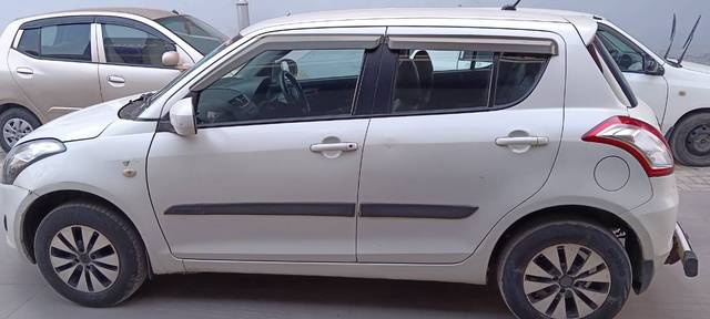 https://images10.gaadi.com/usedgaadi-sellcar/UsedCar/2dcbd86c-afa4-4aff-a401-c419885949cf/6e1a377c-ed49-4b22-a24e-592553c9aafe.jpg?imwidth=6402