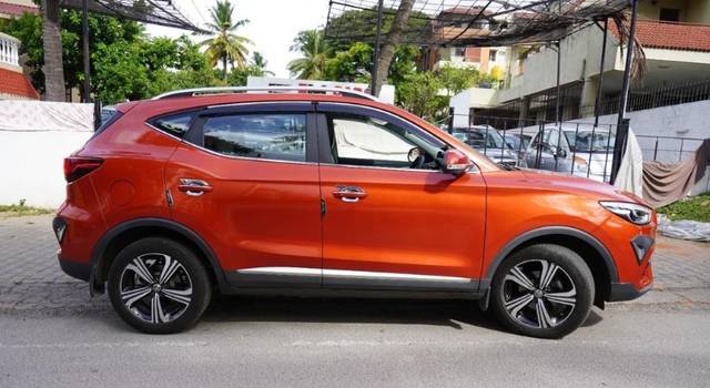 https://images10.gaadi.com/usedgaadi-sellcar/UsedCar/2dedf6a3-cd15-4db4-ad98-071c36d18530/08924e90-c95e-45da-af8e-c47b115b46b6.jpeg?imwidth=6401