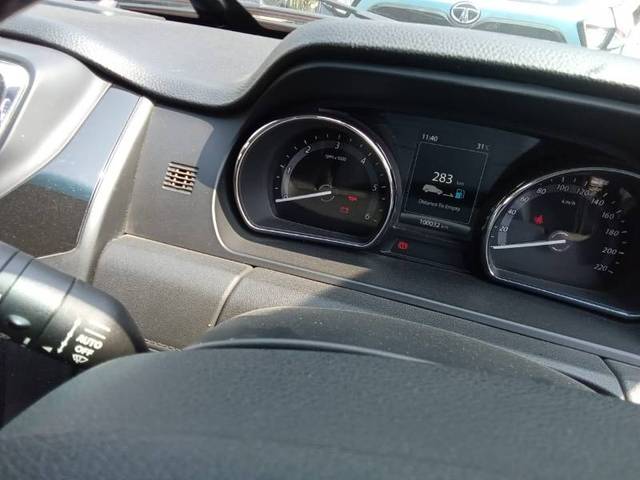 https://images10.gaadi.com/usedgaadi-sellcar/UsedCar/2df6931d-eaf2-45c0-b1ed-2903ebac011f/bd3935d1-fd12-4860-beca-c7dc582b1d19.jpg?imwidth=6402