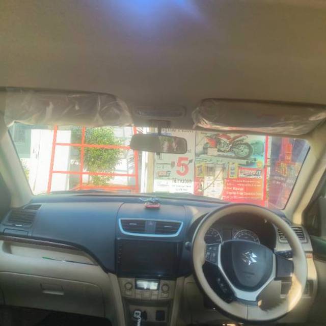 https://images10.gaadi.com/usedgaadi-sellcar/UsedCar/2e16a85a-385a-4881-8631-eb8d9168507a/2b0fb9d2-186b-4845-ace4-3b42664180c0.jpg?imwidth=6401