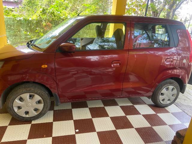 https://images10.gaadi.com/usedgaadi-sellcar/UsedCar/2e29be3b-7805-4386-8c2d-53de0f8020b1/a848cd8e-55c8-46ce-9e88-5a88a72c0253.jpeg?imwidth=6402