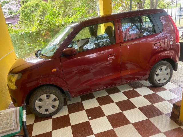 https://images10.gaadi.com/usedgaadi-sellcar/UsedCar/2e29be3b-7805-4386-8c2d-53de0f8020b1/cce60fcd-b86a-408c-b5ee-2361735451fe.jpeg?imwidth=6400