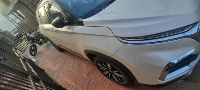 https://images10.gaadi.com/usedgaadi-sellcar/UsedCar/2e8d32dd-dad2-4f1c-8de6-f1754ce6bf54/1f5828f3-43c8-42d0-b81d-7f05c422cd78.jpg?imwidth=6401