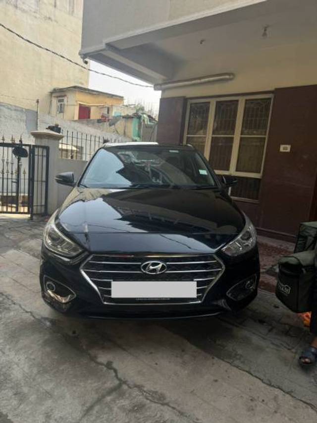 https://images10.gaadi.com/usedgaadi-sellcar/UsedCar/2eb3815b-4903-4a39-970b-d288decdfb9d/b1e217d5-d556-486e-abdf-a0ad1de8bd16.jpg?imwidth=6400