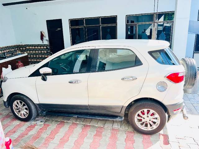 https://images10.gaadi.com/usedgaadi-sellcar/UsedCar/2ebaf4f5-8a85-4e91-b159-2e3dee6b444f/3535294d-709f-4741-93a5-ba0bee10e3f5.jpeg?imwidth=6400