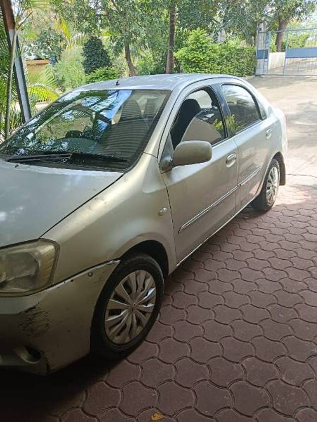 https://images10.gaadi.com/usedgaadi-sellcar/UsedCar/2ee44dd9-57cf-48f1-977f-363e1136317b/89dc9eba-a761-4a8c-9770-cee9d46ae0f3.jpg?imwidth=6402