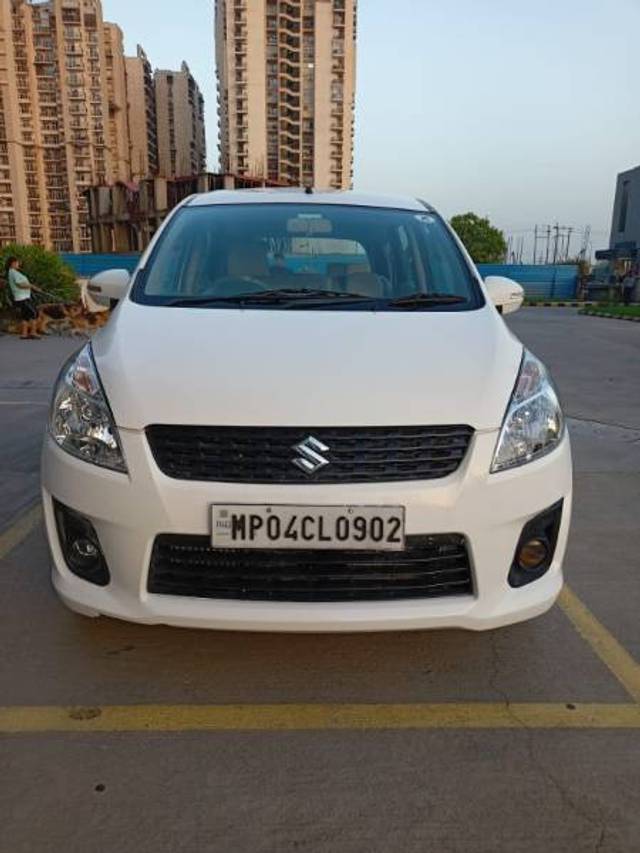 https://images10.gaadi.com/usedgaadi-sellcar/UsedCar/2eec85ff-5652-4494-9796-622e2af86b74/c15f0160-f5c7-4524-aaba-19e47f4d770d.jpeg?imwidth=6400