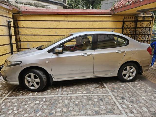 https://images10.gaadi.com/usedgaadi-sellcar/UsedCar/2f02f6c8-1419-49cc-9174-610c3dbbf9c4/64665a9f-93b4-44c2-9813-b4b885e23c1f.jpg?imwidth=6400