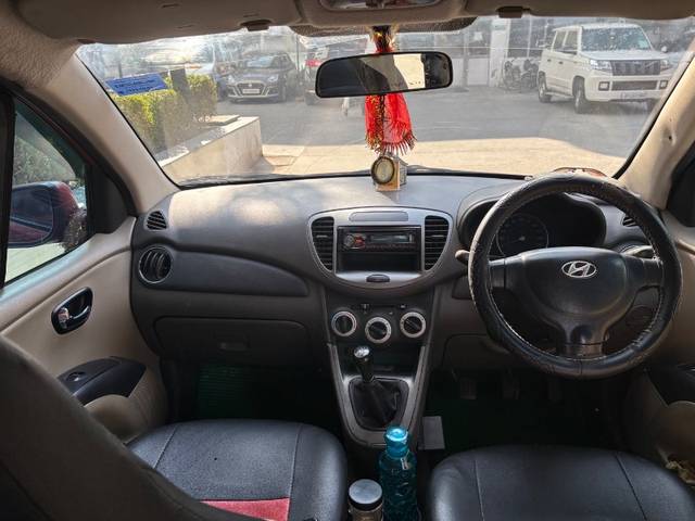 https://images10.gaadi.com/usedgaadi-sellcar/UsedCar/2f22bce9-d971-4df1-9b38-0f93b771f11f/8b3010e4-c4a7-41c6-9621-4e1614187ef6.jpeg?imwidth=6401