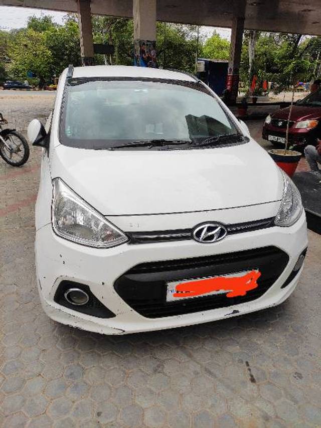 https://images10.gaadi.com/usedgaadi-sellcar/UsedCar/2f313128-5a69-4169-936a-bde416862972/529b11ae-5ddb-43df-b746-1cdbff023d8d.jpg?imwidth=6400