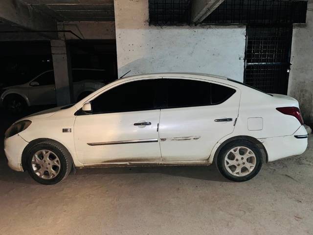 https://images10.gaadi.com/usedgaadi-sellcar/UsedCar/2f356aa9-2517-47ae-839d-d1295e2d155c/b977afec-c287-4541-96bf-eb3af1981102.jpg?imwidth=6401