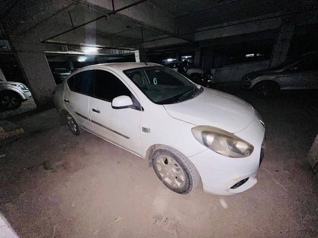 https://images10.gaadi.com/usedgaadi-sellcar/UsedCar/2f356aa9-2517-47ae-839d-d1295e2d155c/e9ee2ce0-0e0c-4897-8afc-1e1256daca5a.jpg?imwidth=6400