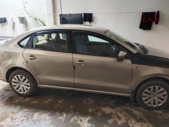 https://images10.gaadi.com/usedgaadi-sellcar/UsedCar/2f4c7ab2-fed4-4560-b6a2-00b0473bbd27/719c3967-1bd8-4caf-a00a-910f81e2a5a8.jpg?imwidth=6400