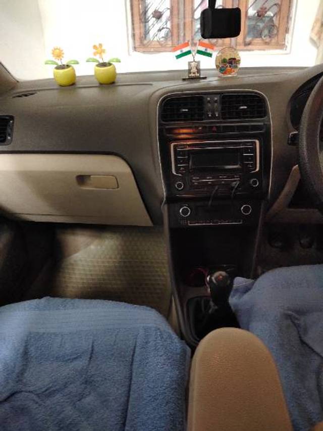https://images10.gaadi.com/usedgaadi-sellcar/UsedCar/2f4c7ab2-fed4-4560-b6a2-00b0473bbd27/eb25a82c-3b07-49d0-88cf-db4131df6d32.jpg?imwidth=6402