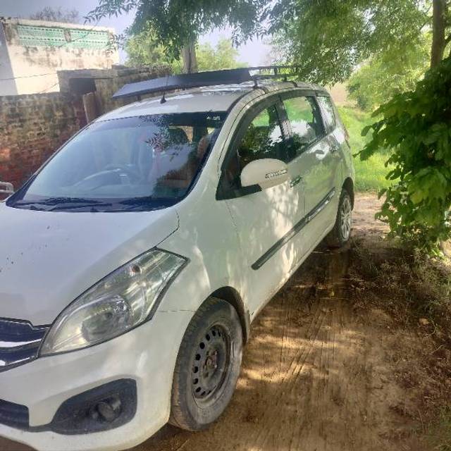 https://images10.gaadi.com/usedgaadi-sellcar/UsedCar/2f603805-9fbe-4306-a3a1-d714604afe94/fe94d2ca-5570-43b0-ab08-6f7d177f6973.jpg?imwidth=6400