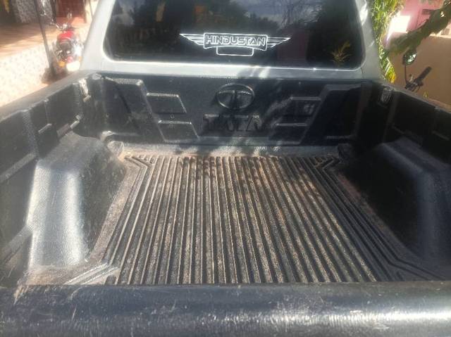 https://images10.gaadi.com/usedgaadi-sellcar/UsedCar/2f64518b-dfec-4bb5-b318-b78162ea7a21/a746b662-f91b-401f-bb7f-5bca3b8a6498.jpg?imwidth=6400