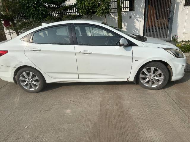 https://images10.gaadi.com/usedgaadi-sellcar/UsedCar/2fcb8715-881a-432e-b4d2-0f9ecfc5b4cf/0e3799da-fa80-4748-9dfe-6d87409a0aa3.jpg?imwidth=6401