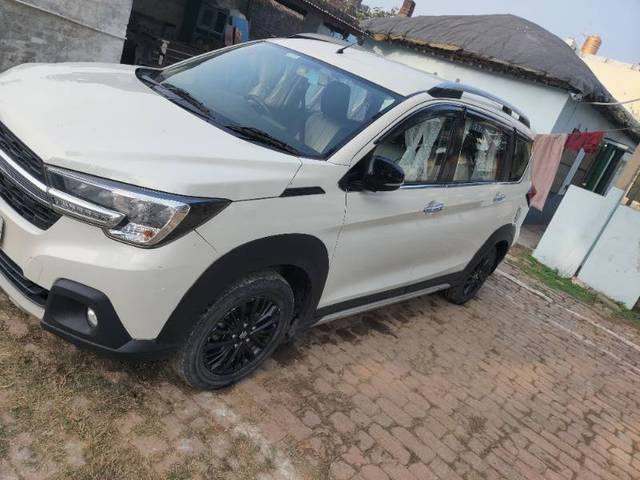 https://images10.gaadi.com/usedgaadi-sellcar/UsedCar/2fd5f3d8-59d4-4f95-b6b1-e99c05bbd72f/6c9e0483-809d-4392-9dd4-666740bea6fa.jpg?imwidth=6400